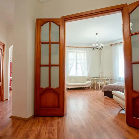 Apartment Апартаменты На Кирова 2 Центр