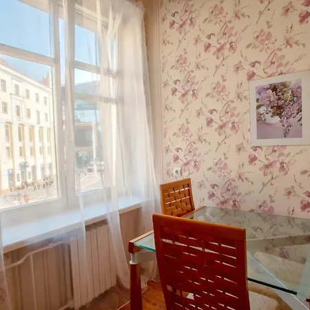Apartment Апартаменты На Кирова 2 Центр *